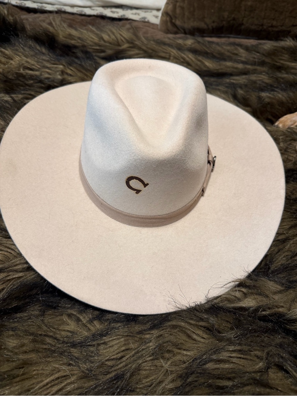 Cream Felt Wide-Brim Cowgirl Hat - Charlie 1